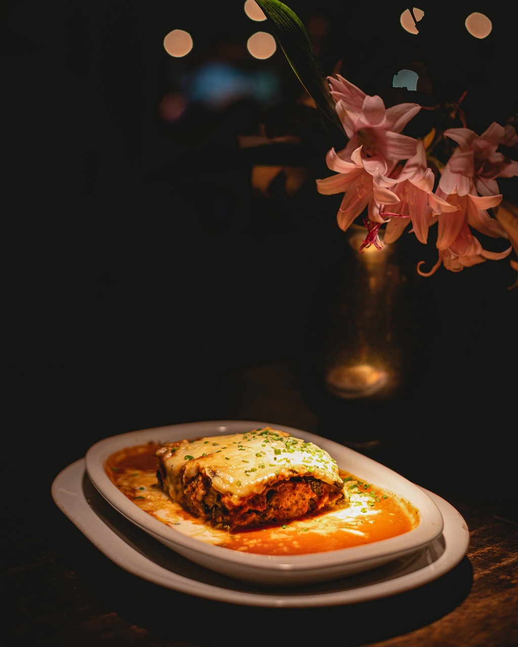 lasaña con salsa yq ueso